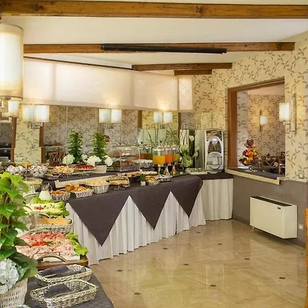 Hotel Santa Costanza By Omnia Roma