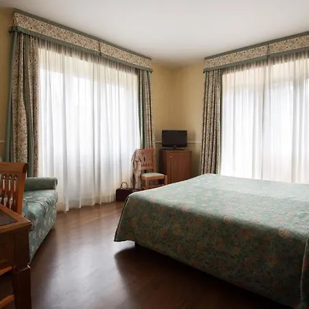 Santa Costanza By Omnia Hotel