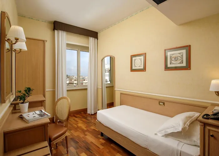 Hotel Santa Costanza By Omnia 4*