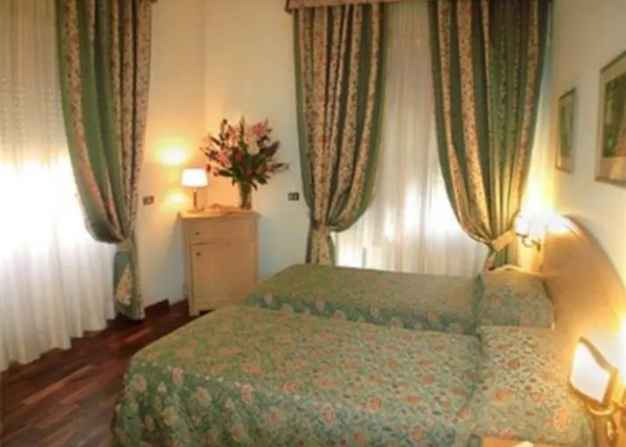 Hotel Santa Costanza By Omnia